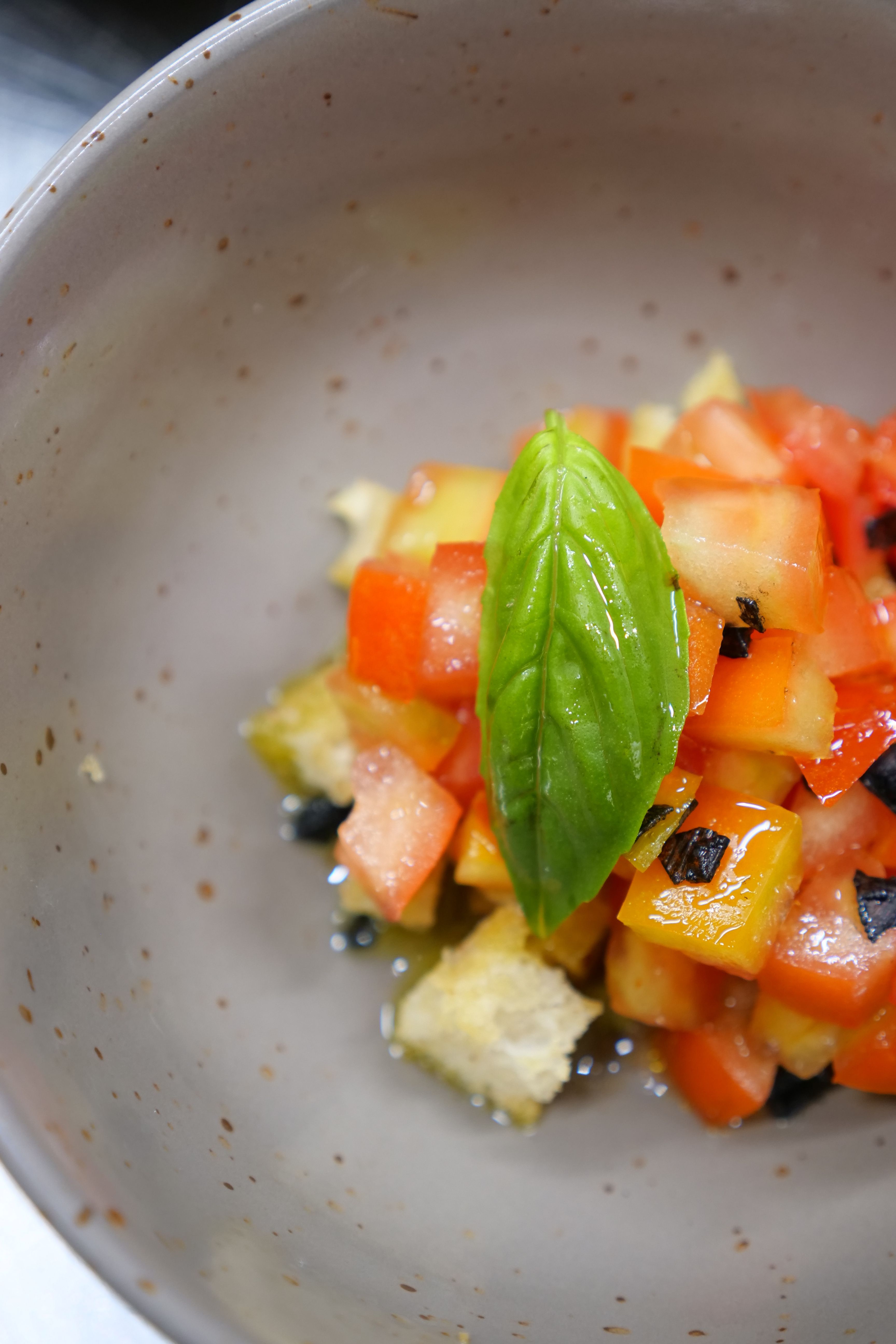 macedonia di frutta fresca Agriturismo cena degustazione in cantina Tenuta Trium a Notaresco di Teramo