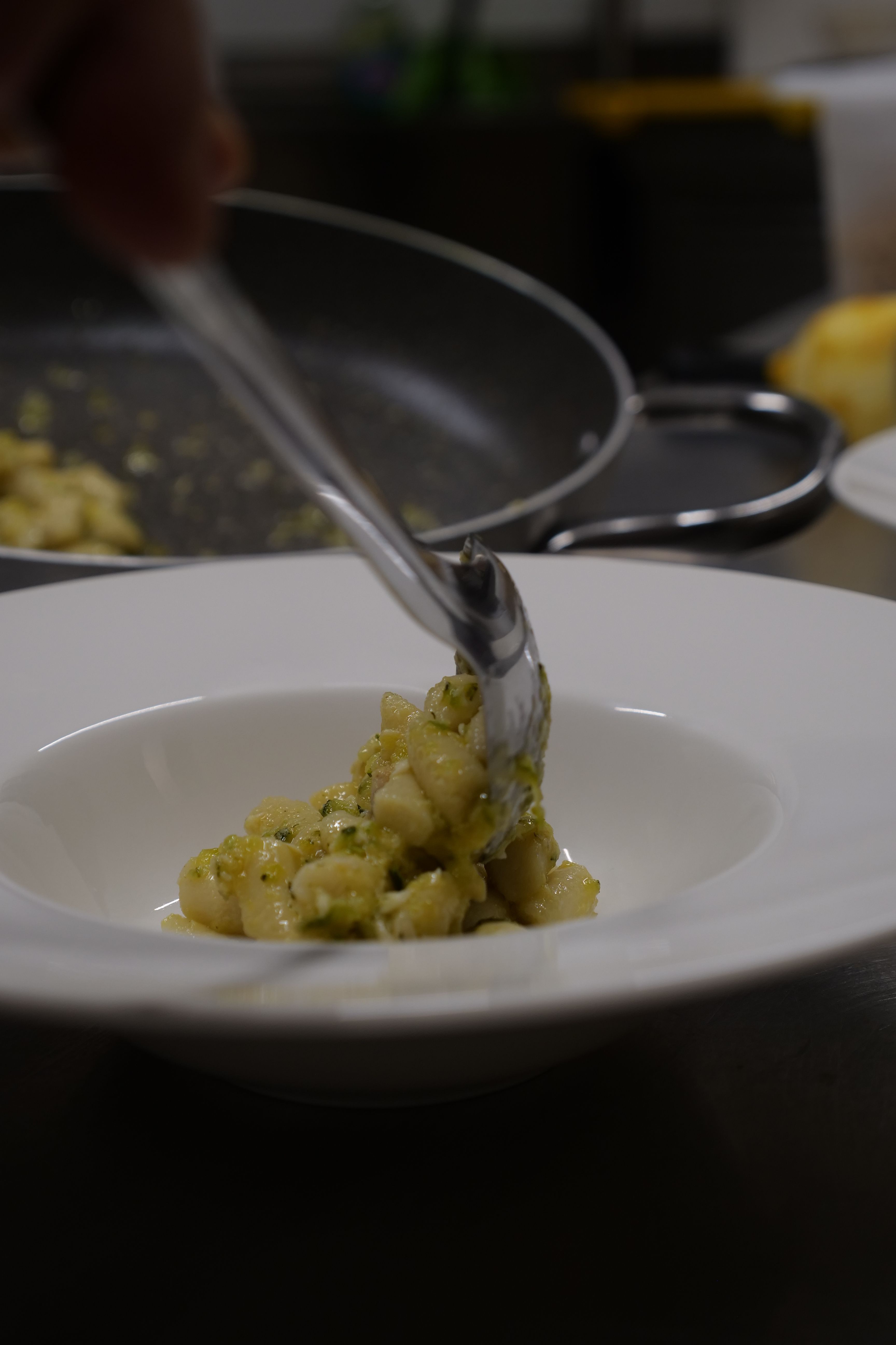 piatto di gnocchi Agriturismo cena degustazione in cantina Tenuta Trium a Notaresco di Teramo