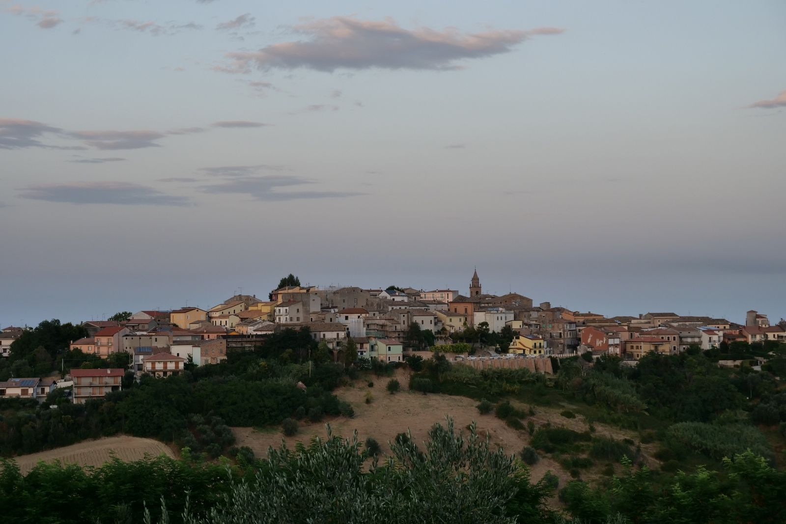panorama Notaresco Agriturismo cena degustazione in cantina Tenuta Trium a Notaresco di Teramo
