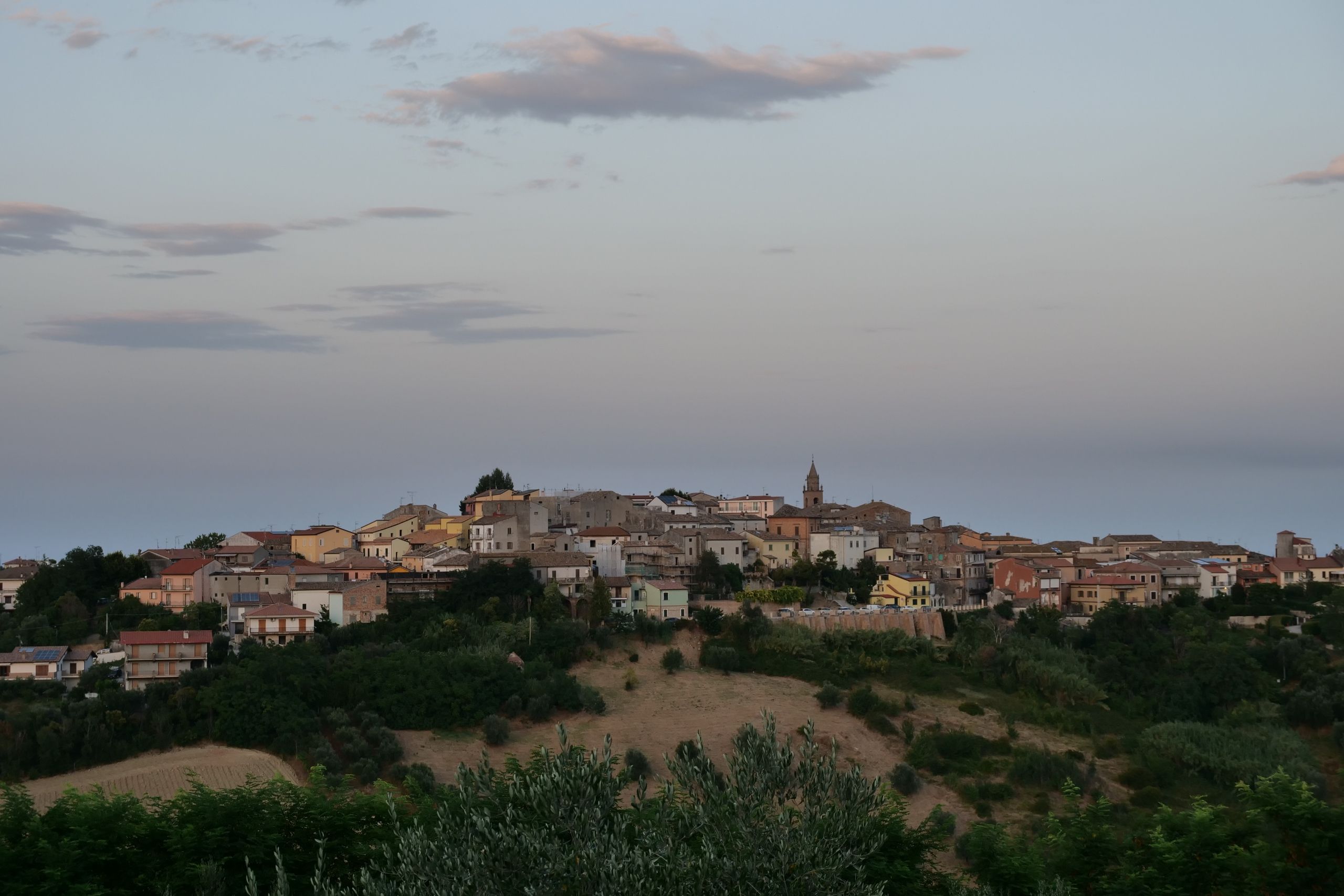 panorama Notaresco Agriturismo cena degustazione in cantina Tenuta Trium a Notaresco di Teramo